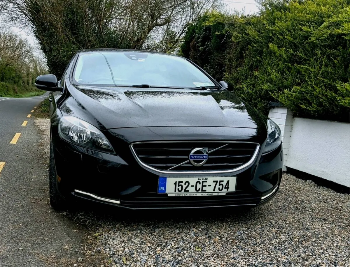 Volvo V40 for sale - Image 2