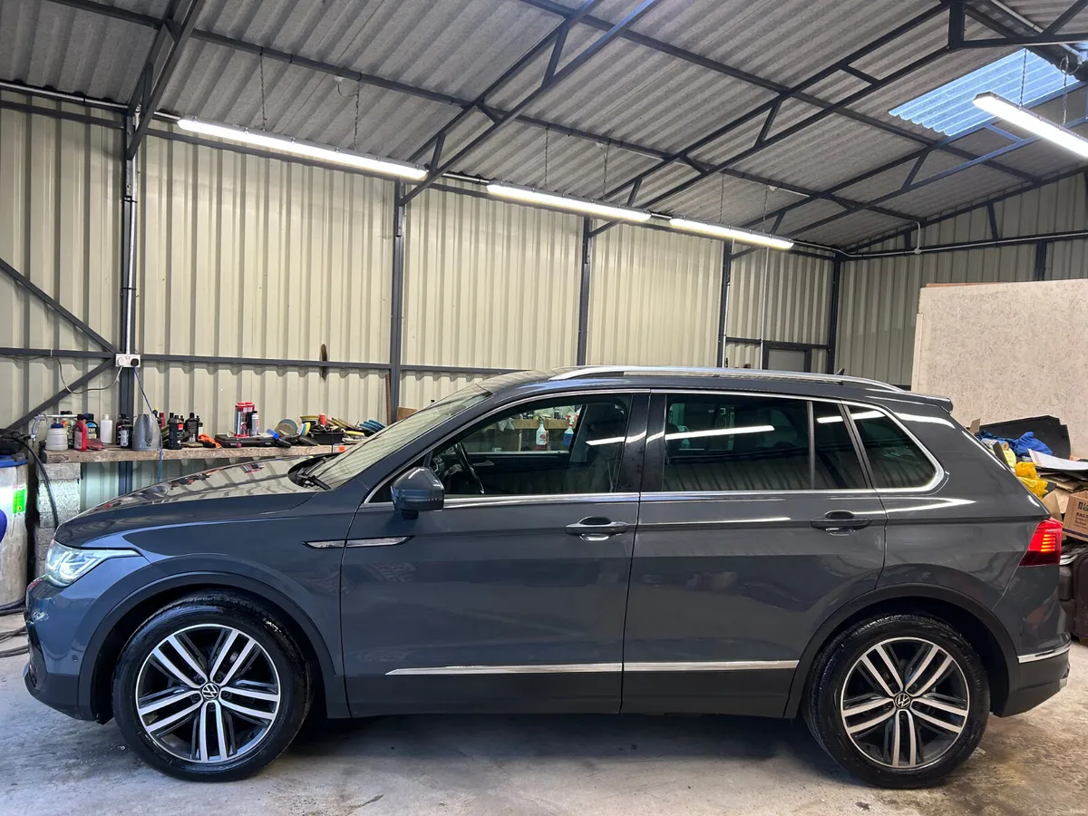 VOLKSWAGEN TIGUAN 2.0TDI ELEGANCE AUTO (VRT INC) - Image 2