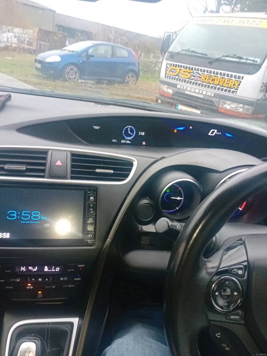 2015 1.4 petrol low miles - Image 6