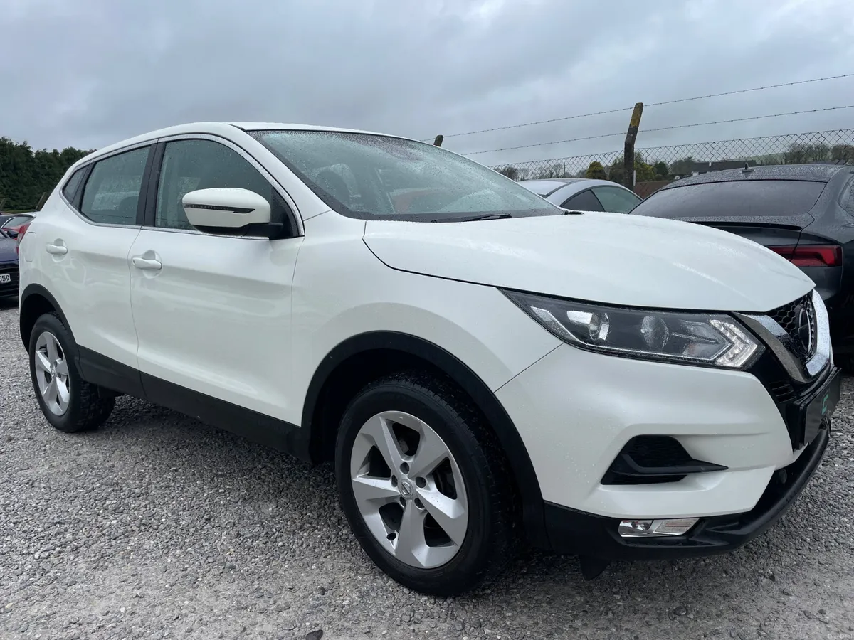 Nissan Qashqai SV - Image 2