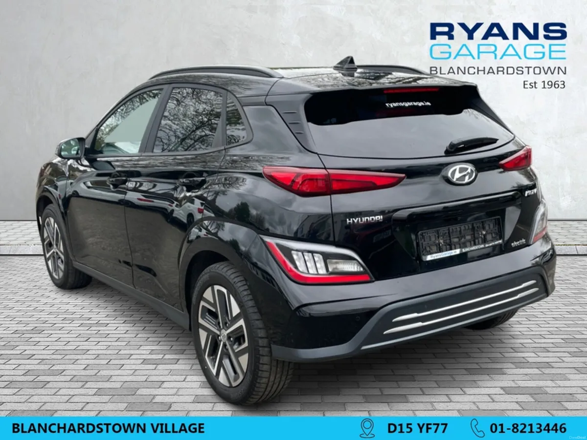 Hyundai KONA PREMIUM EV FULL ELECTRIC - Image 5