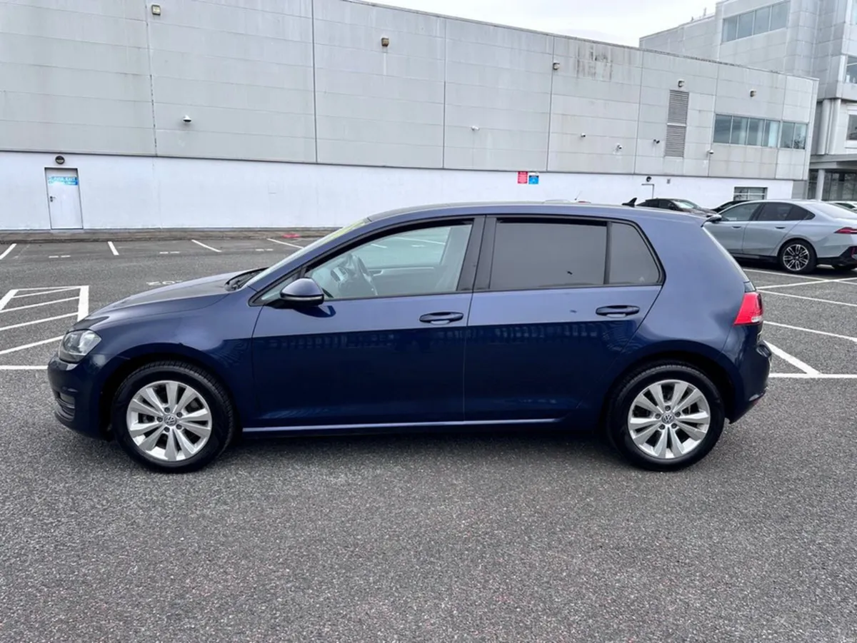 Volkswagen Golf 1.2 PETROL, AUTOMATIC, LOW MILEAGE - Image 3