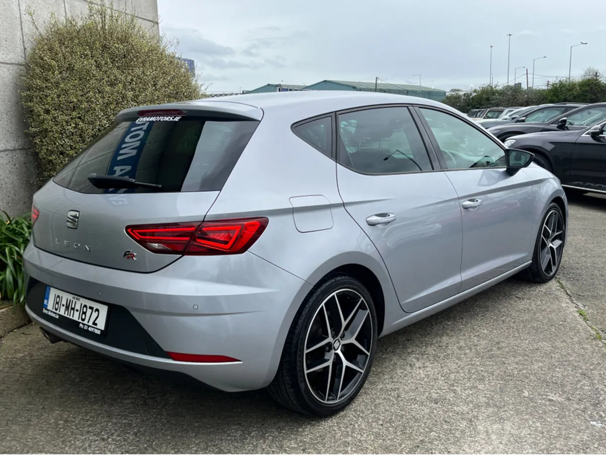 SEAT Leon FR 2.0 DIESEL 184BHP //HIGH SPEC//HALF L - Image 4