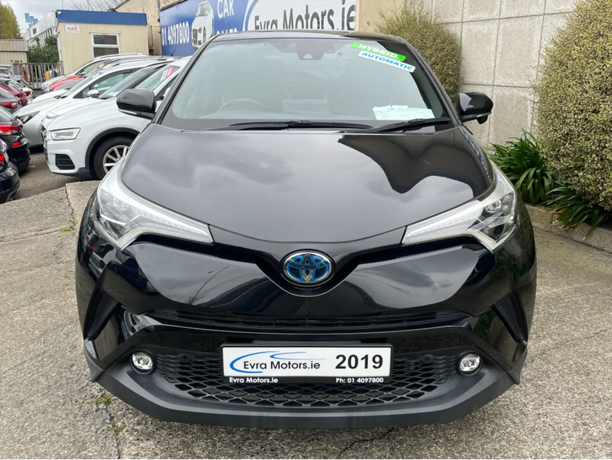 Toyota C-HR SOL NERO AUTOMATIC HYBRID 1.8 PETROL / - Image 2