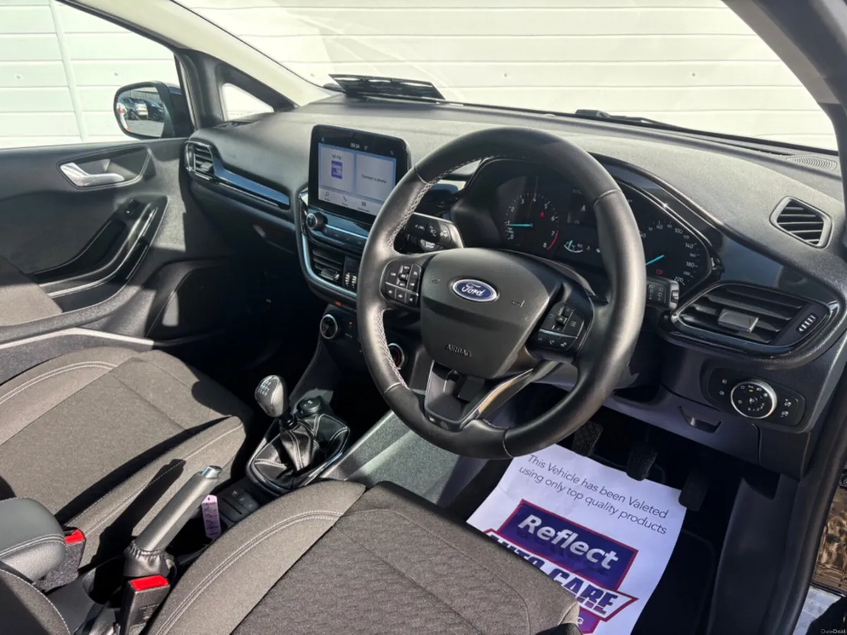 Ford Fiesta TITANIUM 1.0T 100 S6.2 M6 F 4DR - Image 2