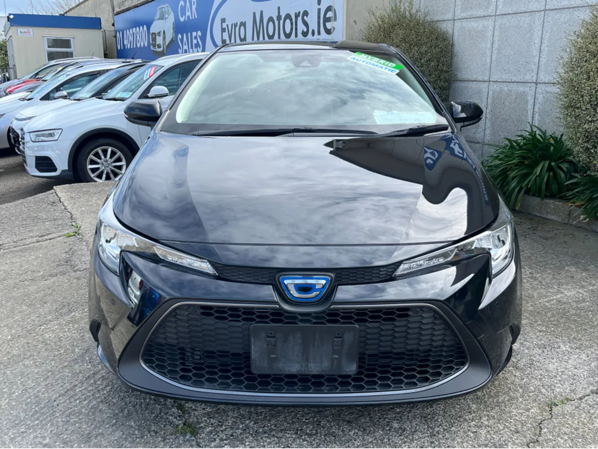 Toyota Corolla S HYBRID AUTOMATIC SALOON 1.8 PETRO - Image 2