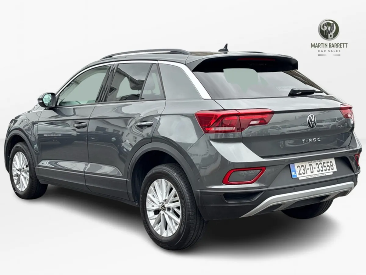 Volkswagen T-Roc LIFE 1.0 TSI MANUAL 6SPEED FWD 11 - Image 4