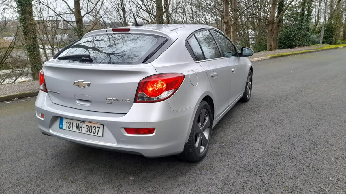 Chevrolet Cruze 2013 Low Miles - Image 4