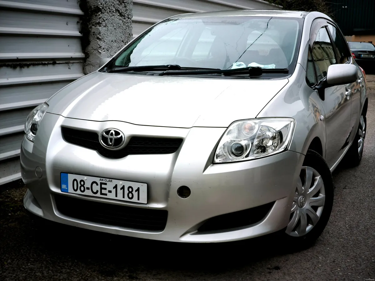 Toyota Auris 2008 1.4 petrol - Image 2