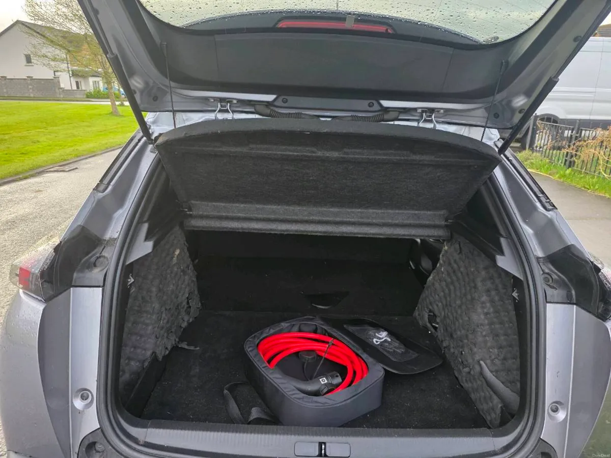 PEUGEOT e2008 2 seater electric car derived van - Image 4