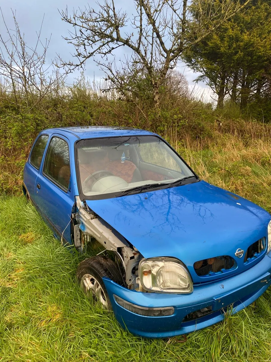 Nissan micra and shell - Image 2