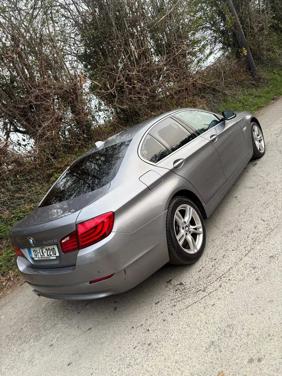 2013 bmw 520d - Image 2