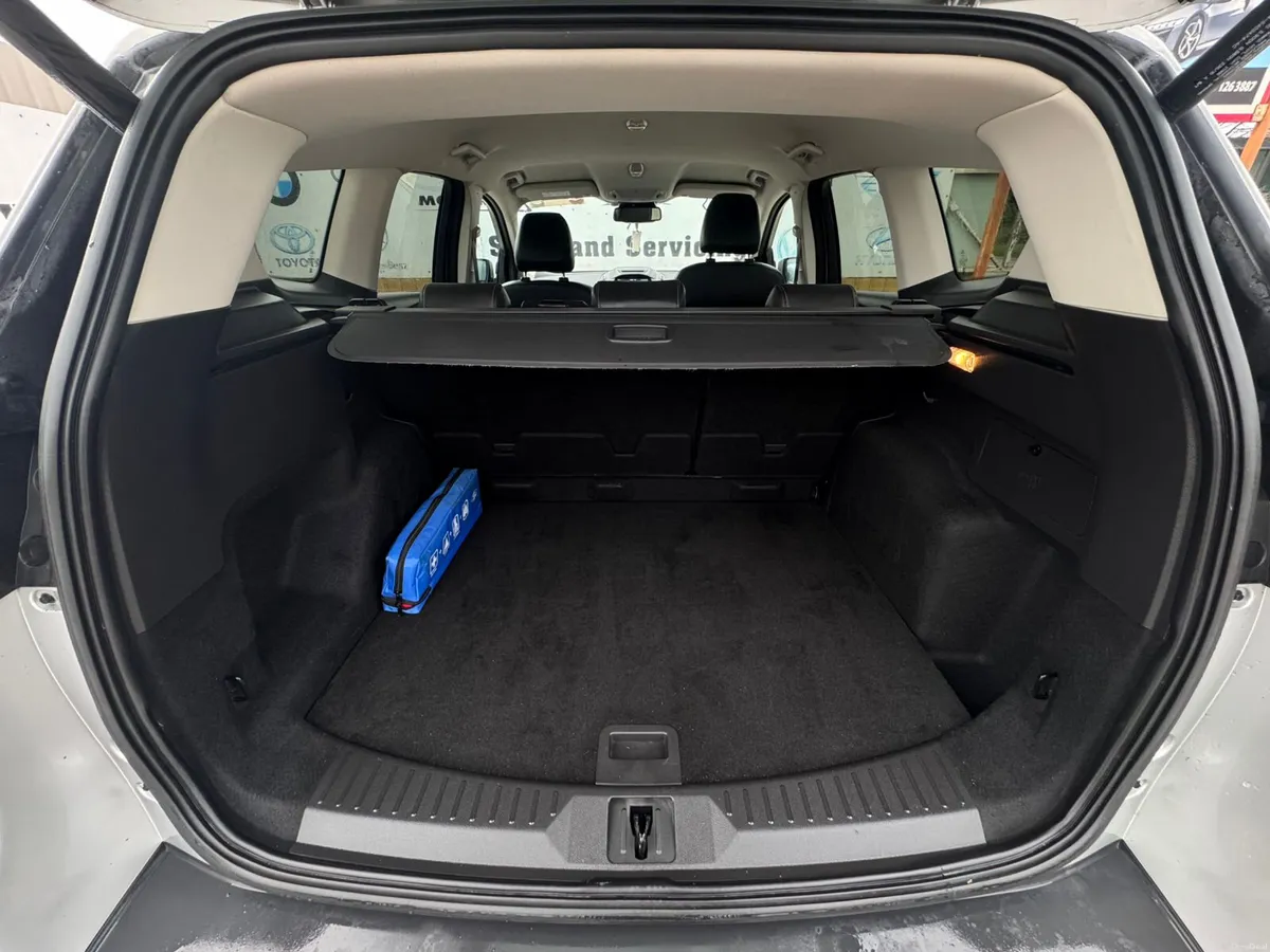 161 Ford Kuga 2.0TDCI 120PS Titanium 1 Owner - Image 5