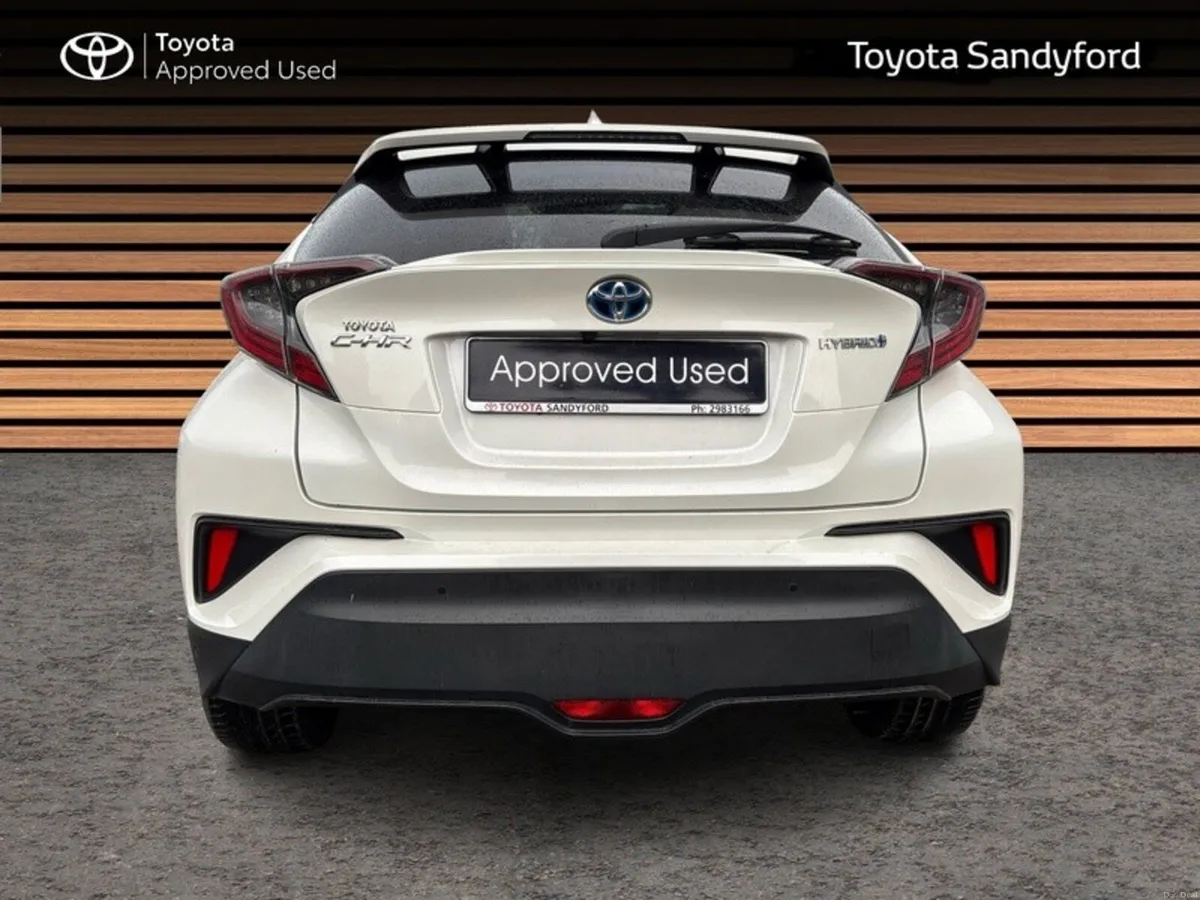 Toyota C-HR HYBRID SOL TOP SPEC // HEATED LEATHER - Image 4