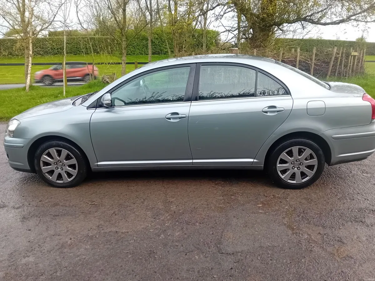 Toyota Avensis 2009 1.8 Petrol Low KM - Image 4