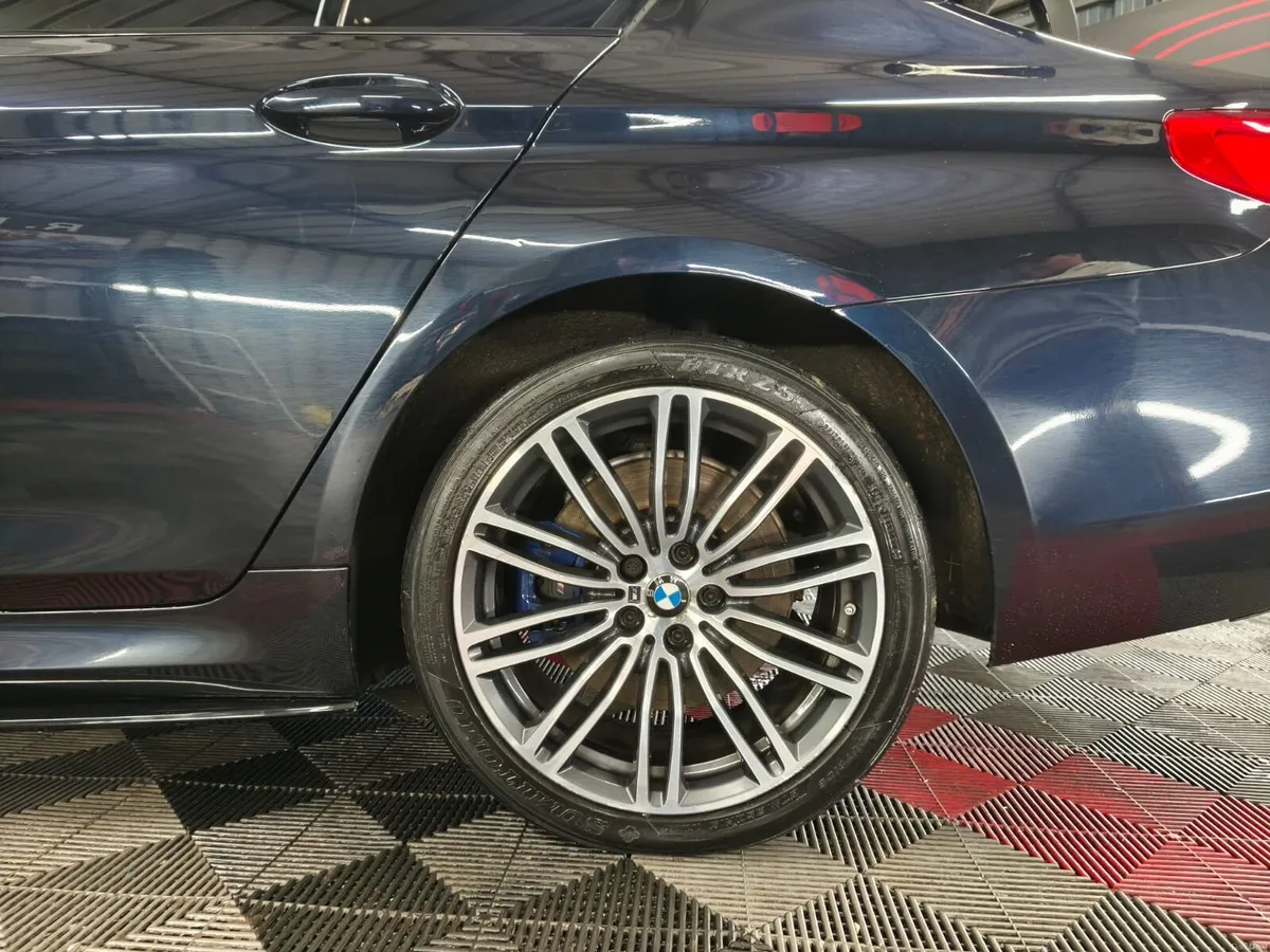 2020 BMW 5-Series 530e M-Sport Automatic - Image 5