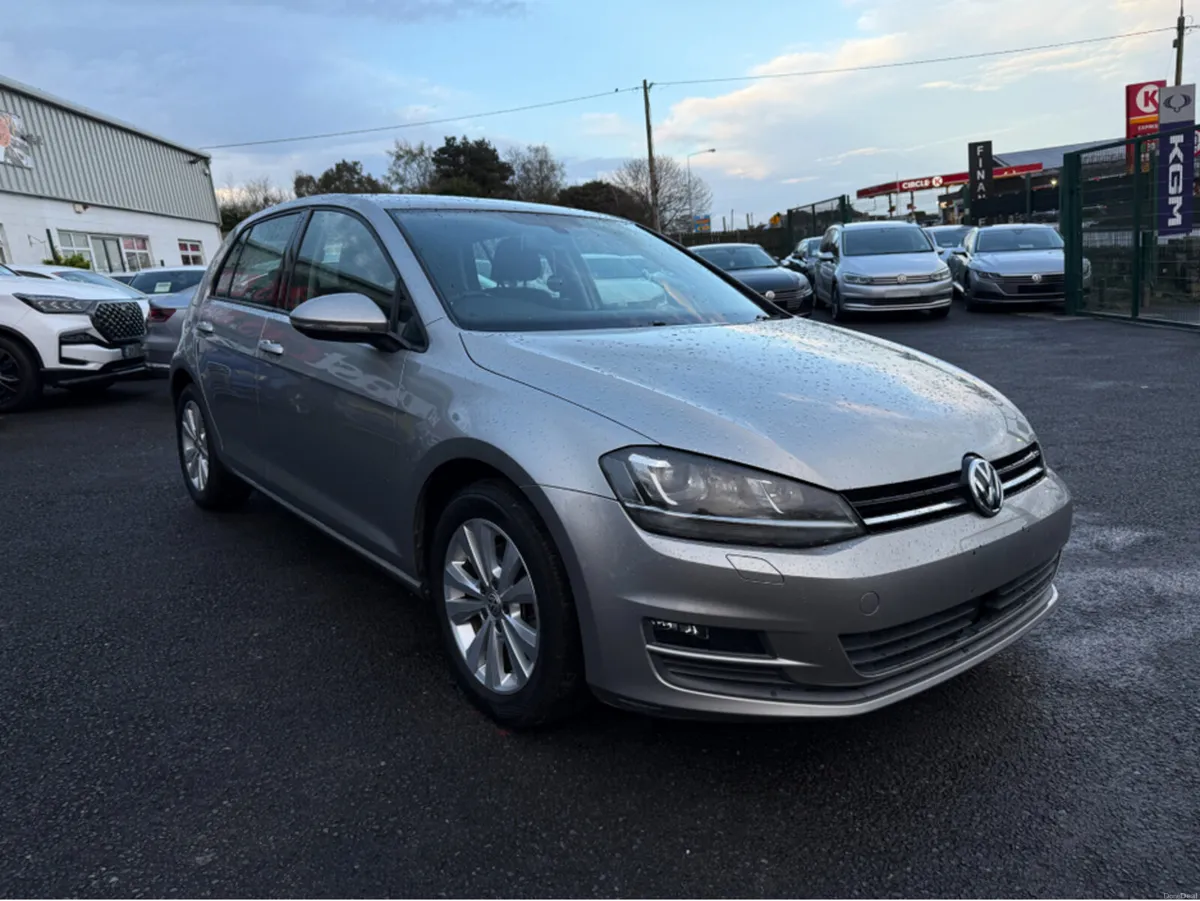 Volkswagen Golf 132 // COMFORT LINE // REVERSE CAM - Image 2