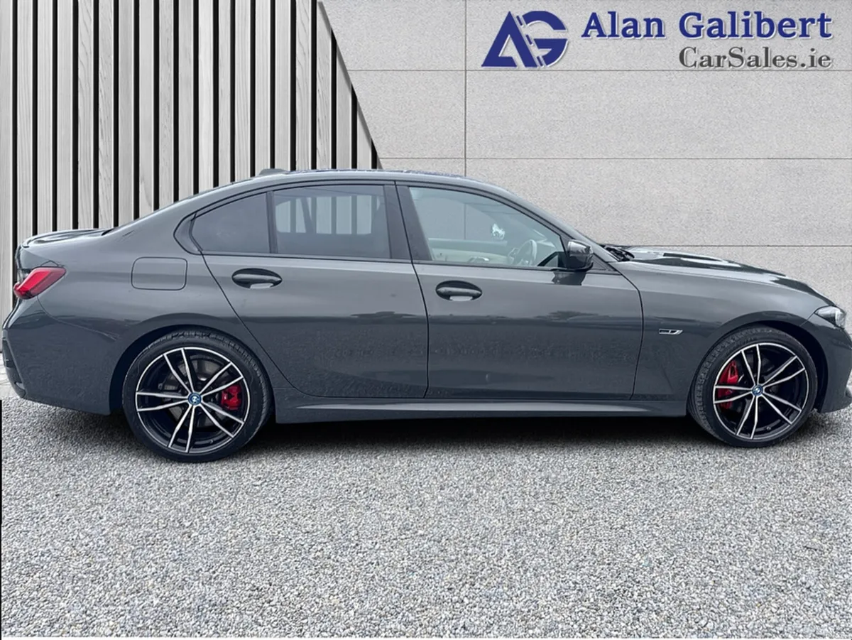 BMW 3-Series M-Sport Plug In Hybrid  AUTO - Image 3
