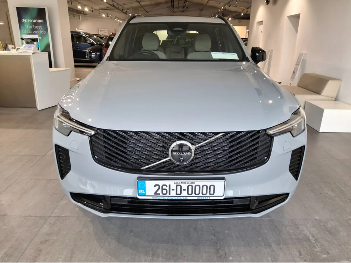 Volvo XC90 PRO T8 PHEV -  Blonde Leather - 7 Seats - Image 5