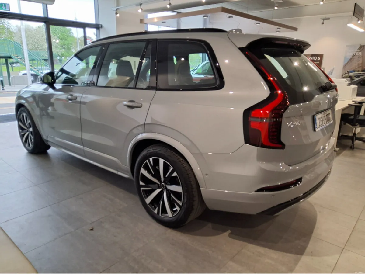 Volvo XC90 T8 Plug In Hybrid PLUS -  Blonde Leathe - Image 4