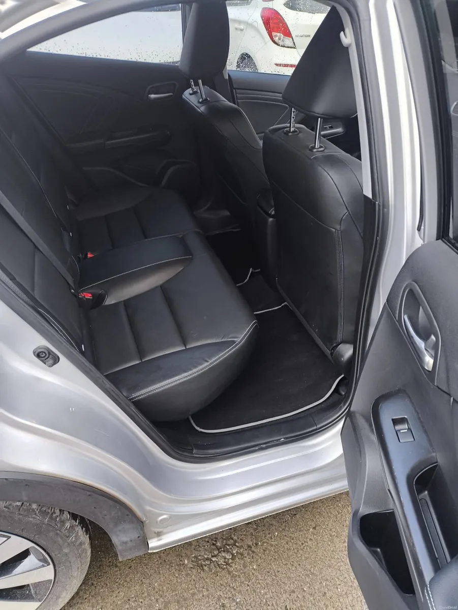 Honda Civic 2016 executive auto - Image 3