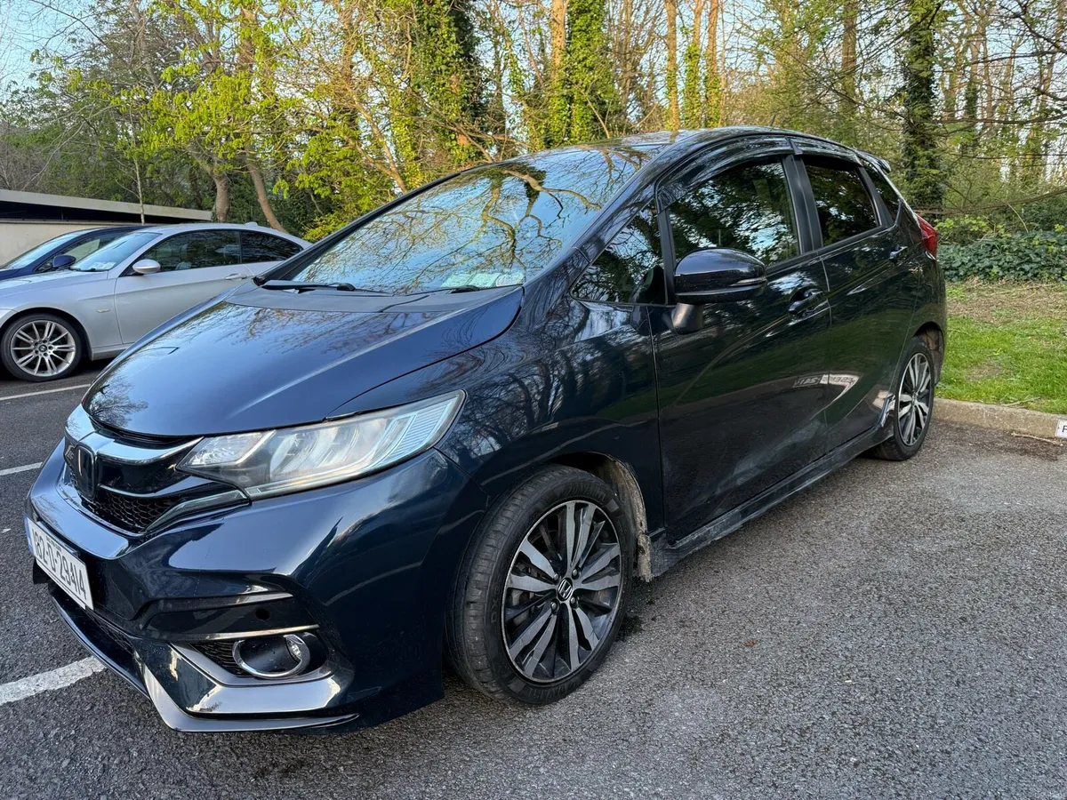 Honda fit 2018 low mileage high spec /Auto/ hybrid - Image 4