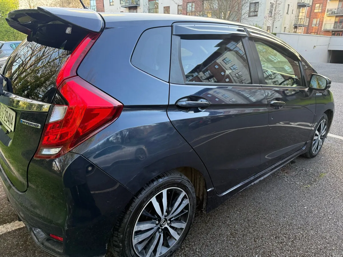 Honda fit 2018 low mileage high spec /Auto/ hybrid - Image 3