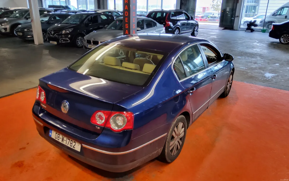 Volkswagen Passat 2008 - Image 3