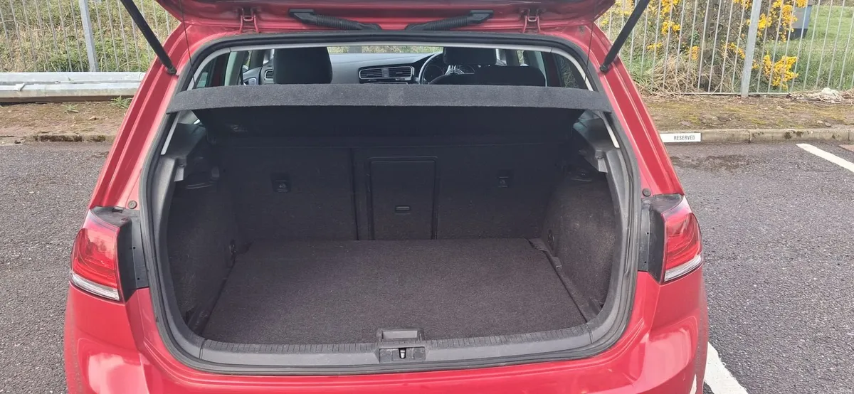 Volkswagen Golf 2017 Allstar 1.6 TDI Bluemotion - Image 4