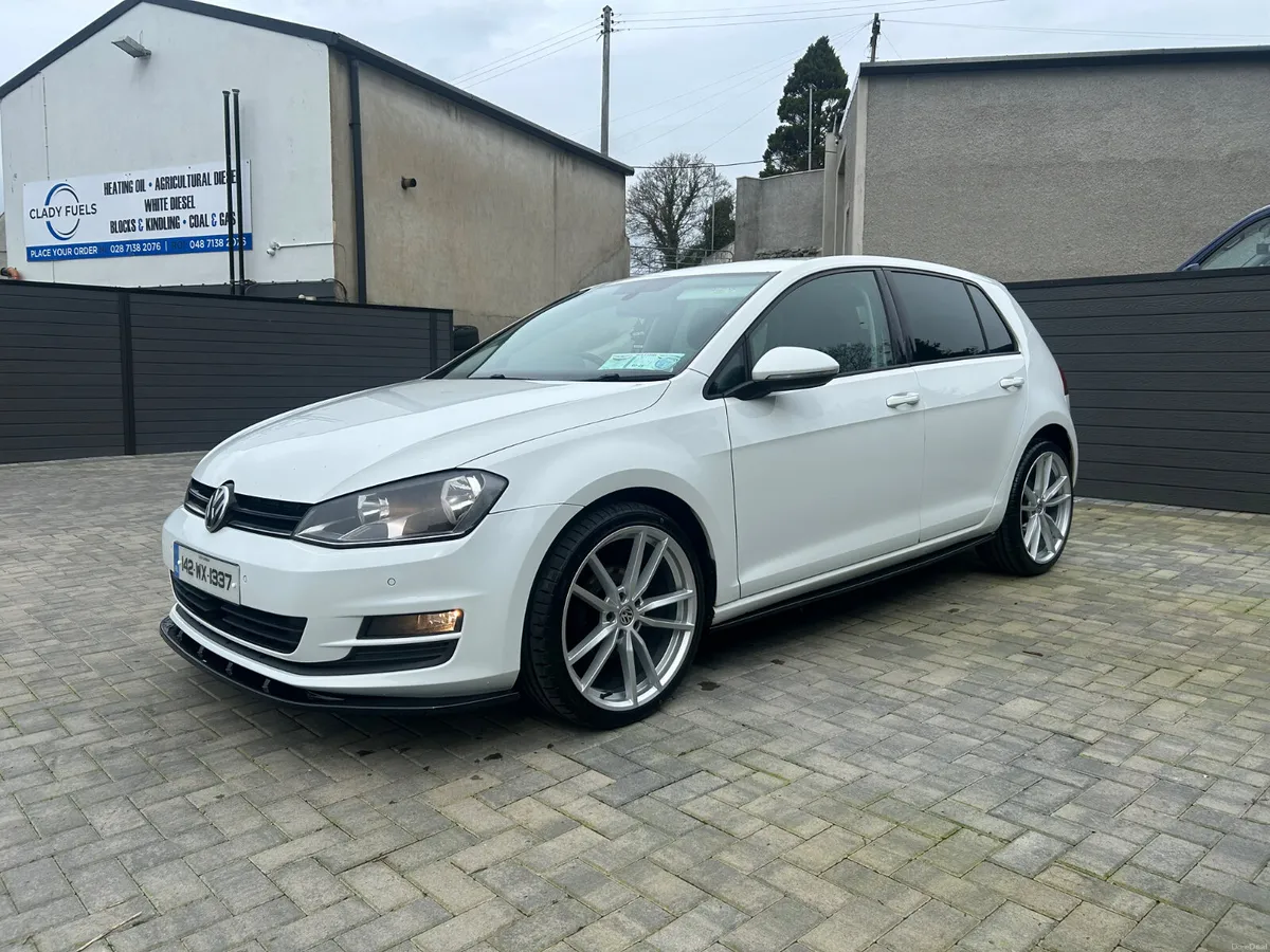 VOLKSWAGEN GOLF 2014 MATCH EDITION - Image 3