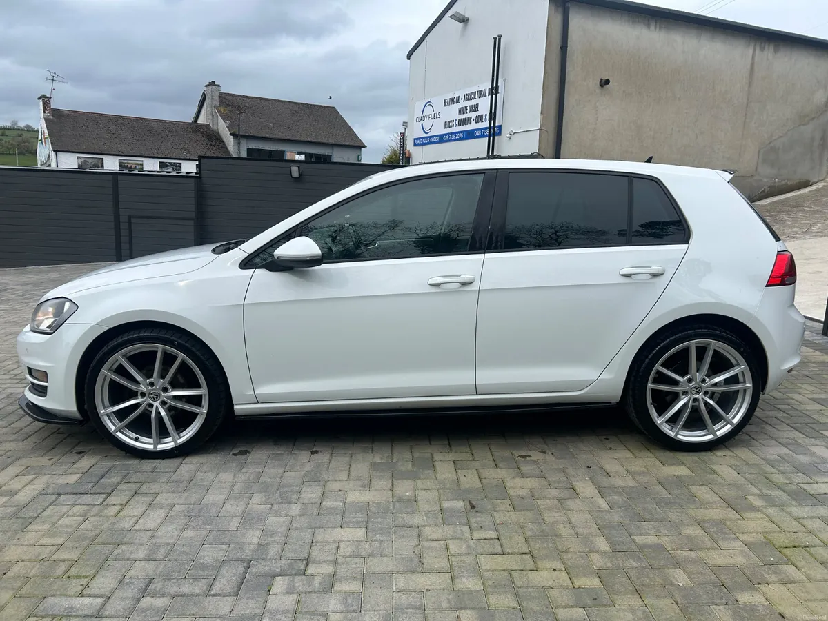 VOLKSWAGEN GOLF 2014 MATCH EDITION - Image 4