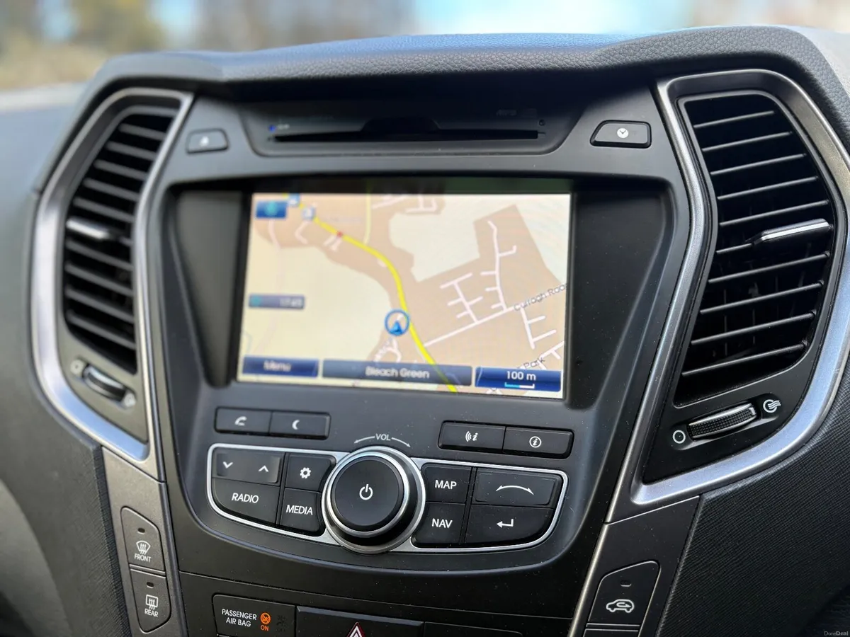 Hyundai Santa Fe 2015 - Image 4