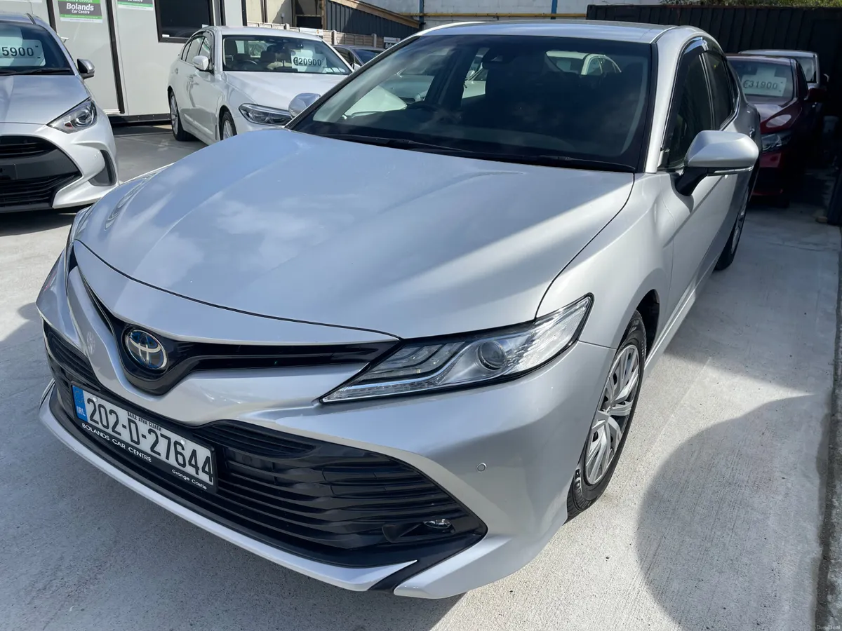 202 Toyota Camry Hybrid 2.5 Automatic 4dr Model - Image 3