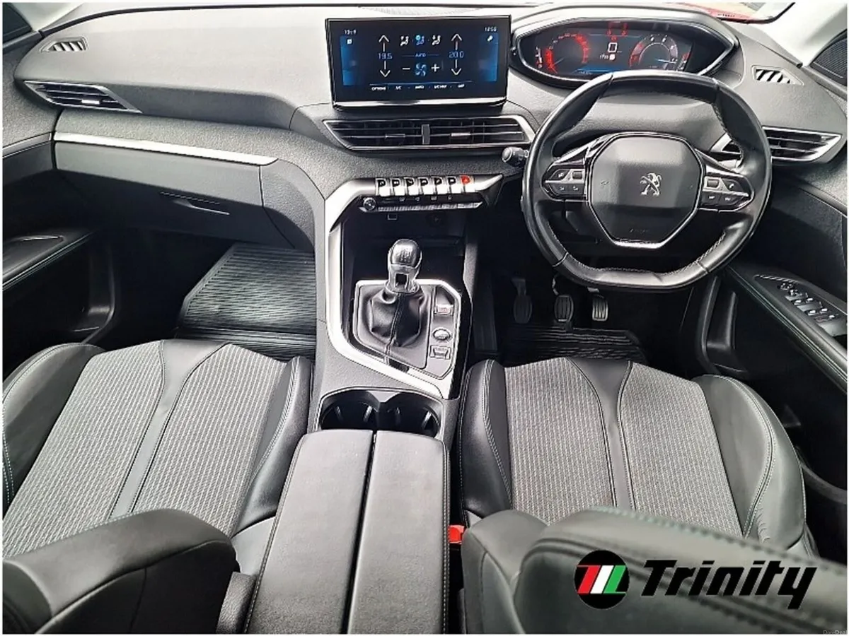 Peugeot 5008 ** 7 SEATER ** ALLURE ** SUV ** TRINI - Image 2