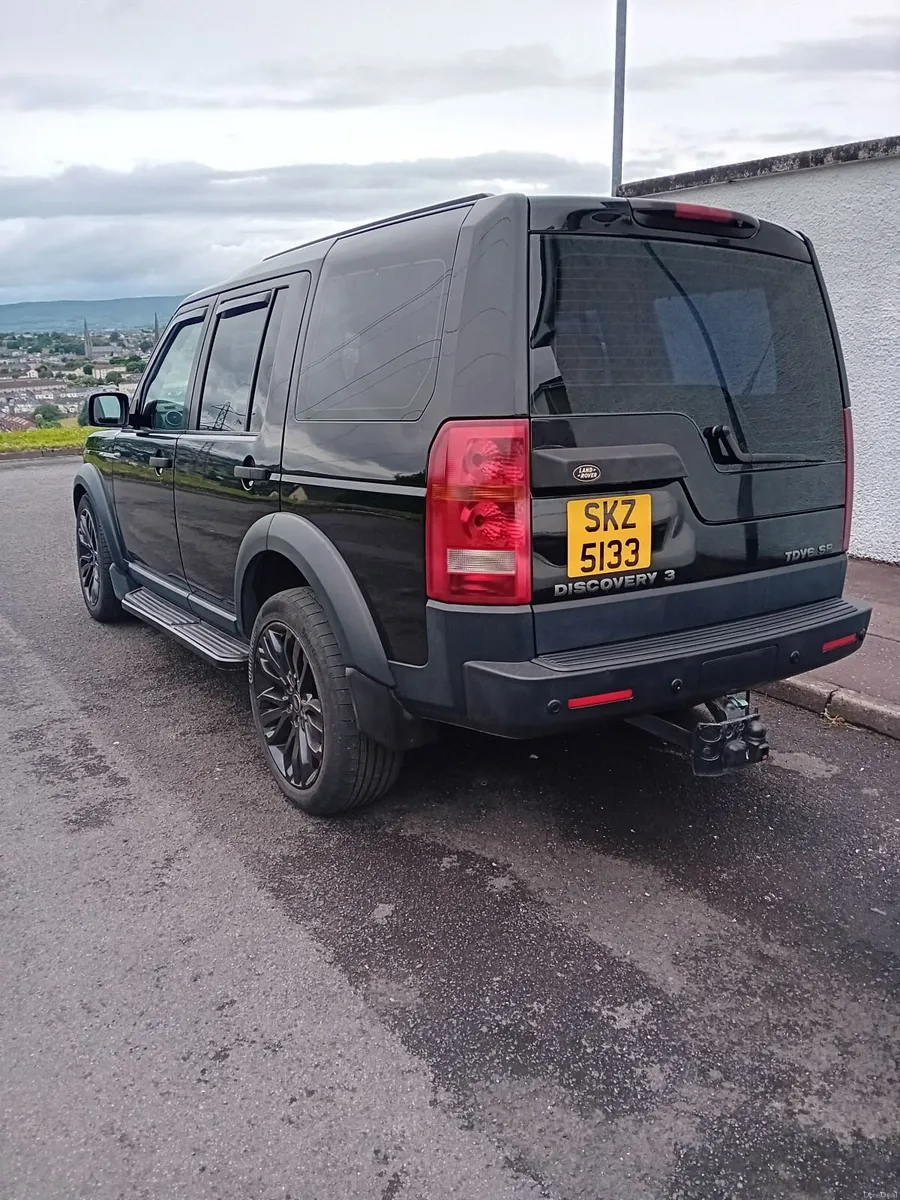 Land Rover Discovery 2006 - Image 1