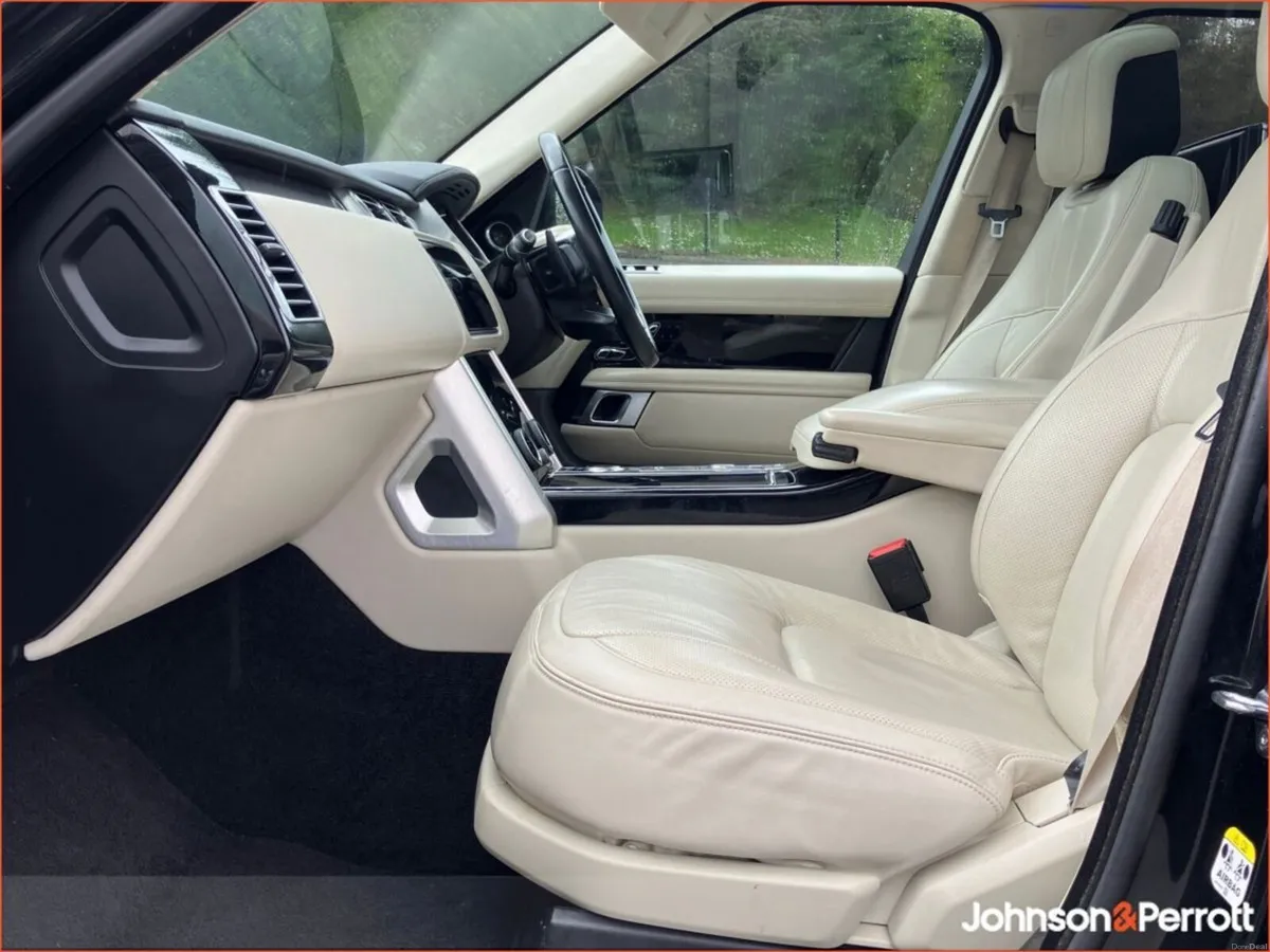 Land Rover Range Rover 2.0 I4 PHEV 404 PS Westmins - Image 4