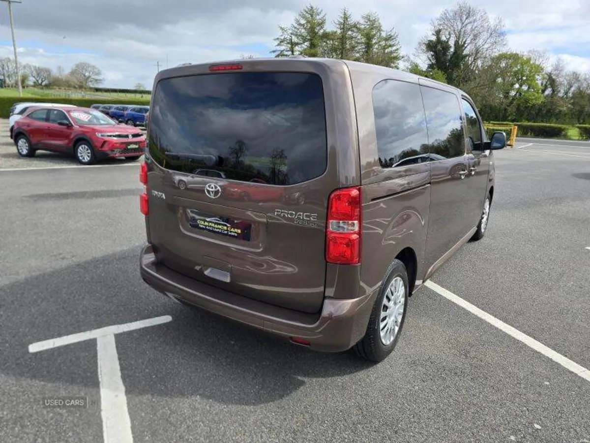Toyota Proace Shuttle Medium - Image 4