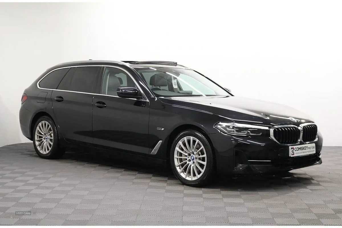 BMW 5-Series 530e SE - Image 1