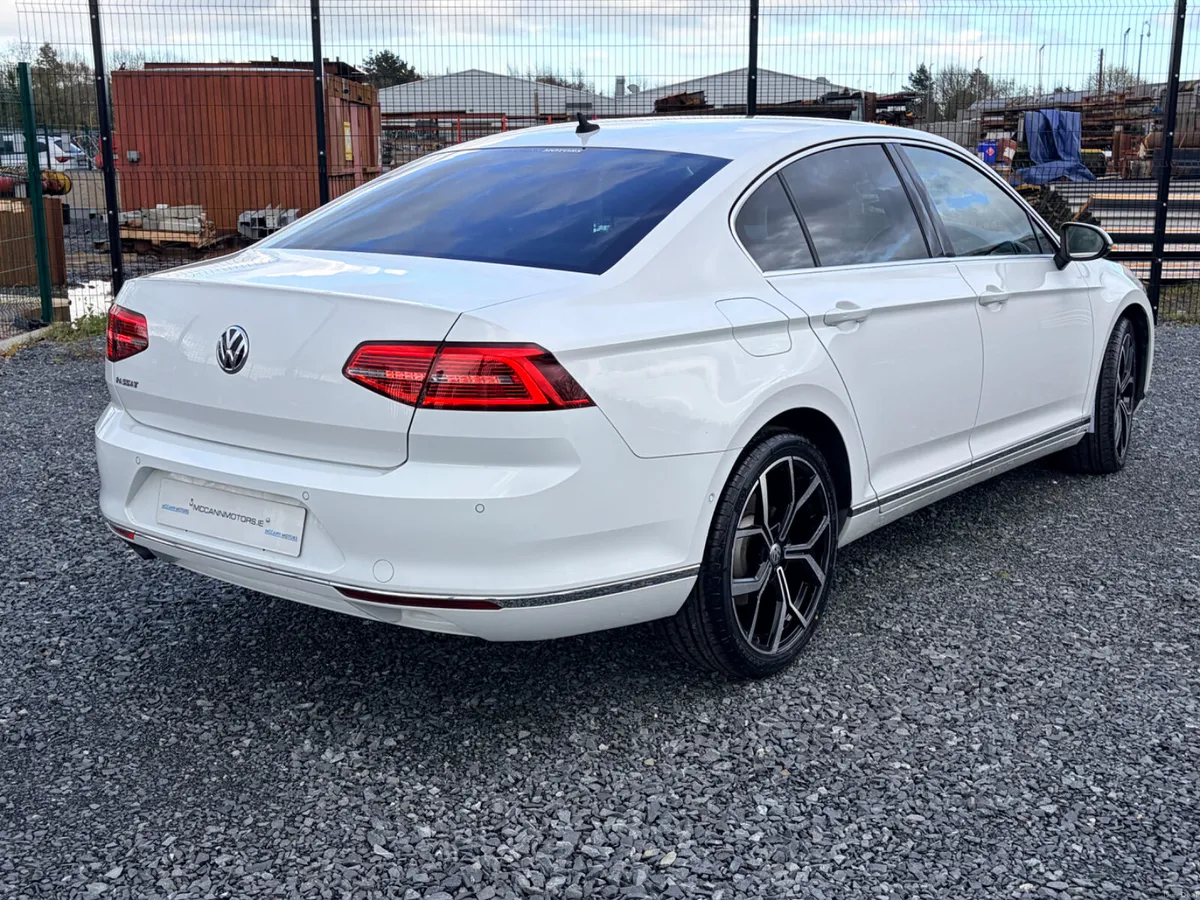 2018 VOLKSWAGEN PASSAT 2.0TDI 4DR HIGHLINE AUTO - Image 4