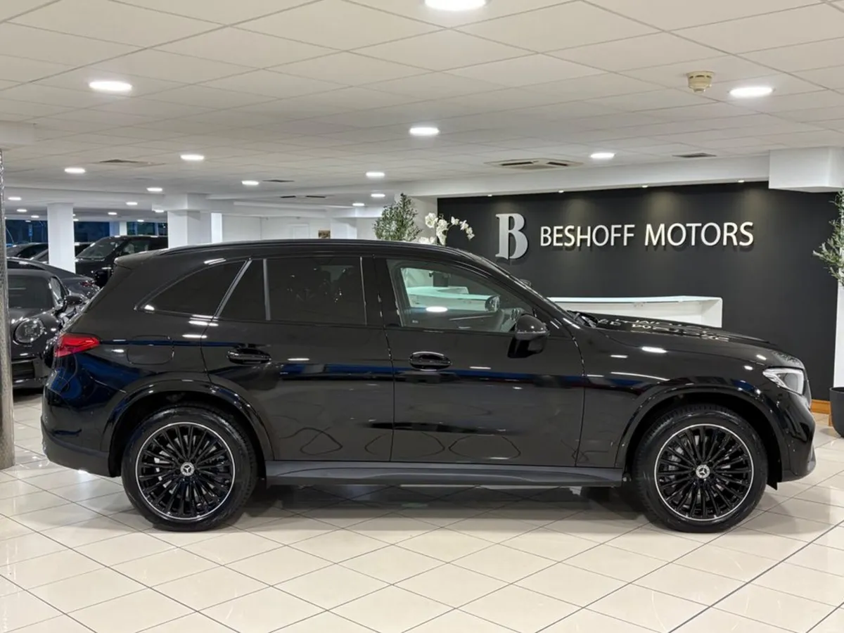 Mercedes-Benz GLC 300e 4MATIC URBAN EDITION=ONLY 2 - Image 2