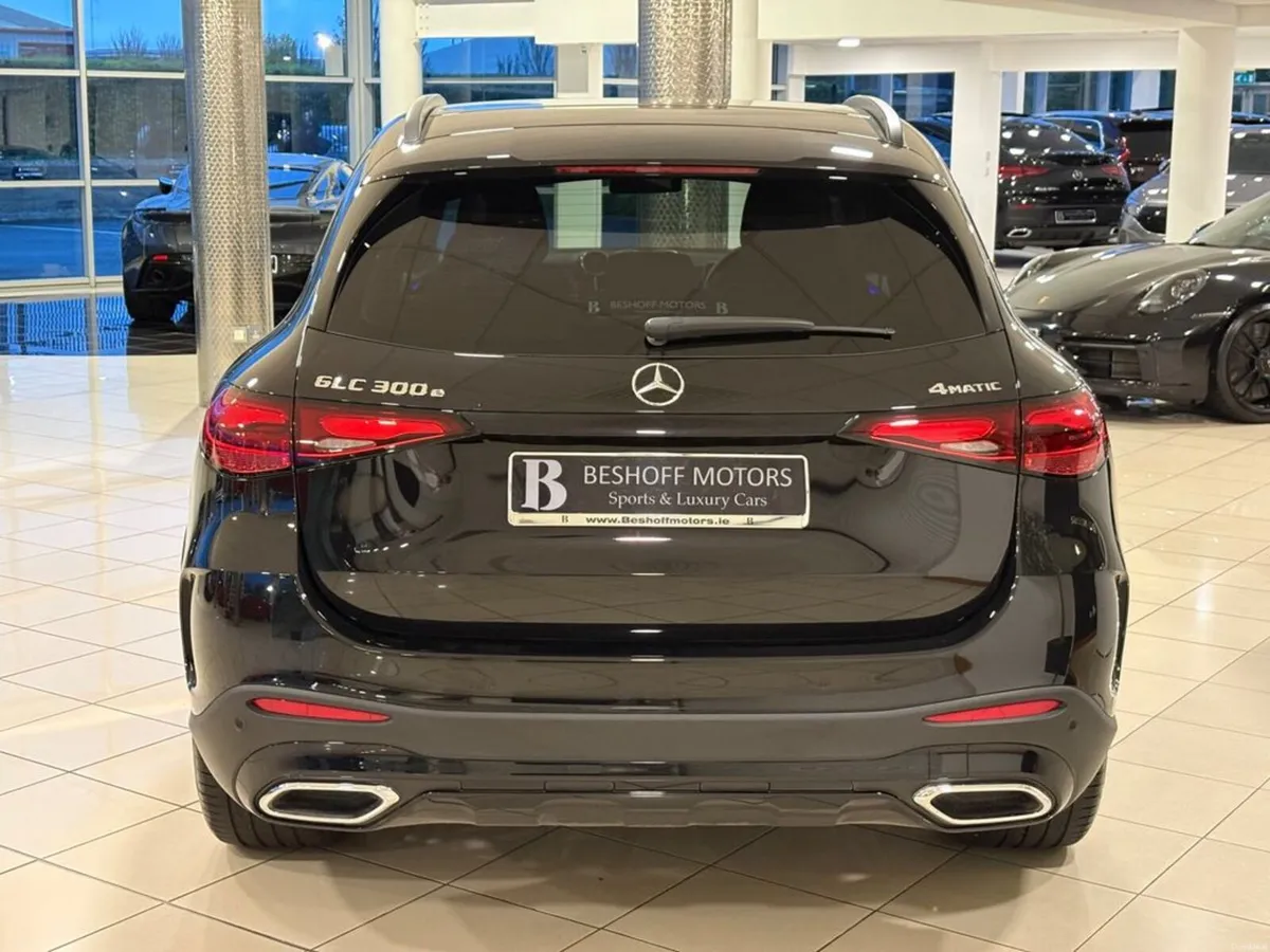 Mercedes-Benz GLC 300e 4MATIC URBAN EDITION=ONLY 2 - Image 4