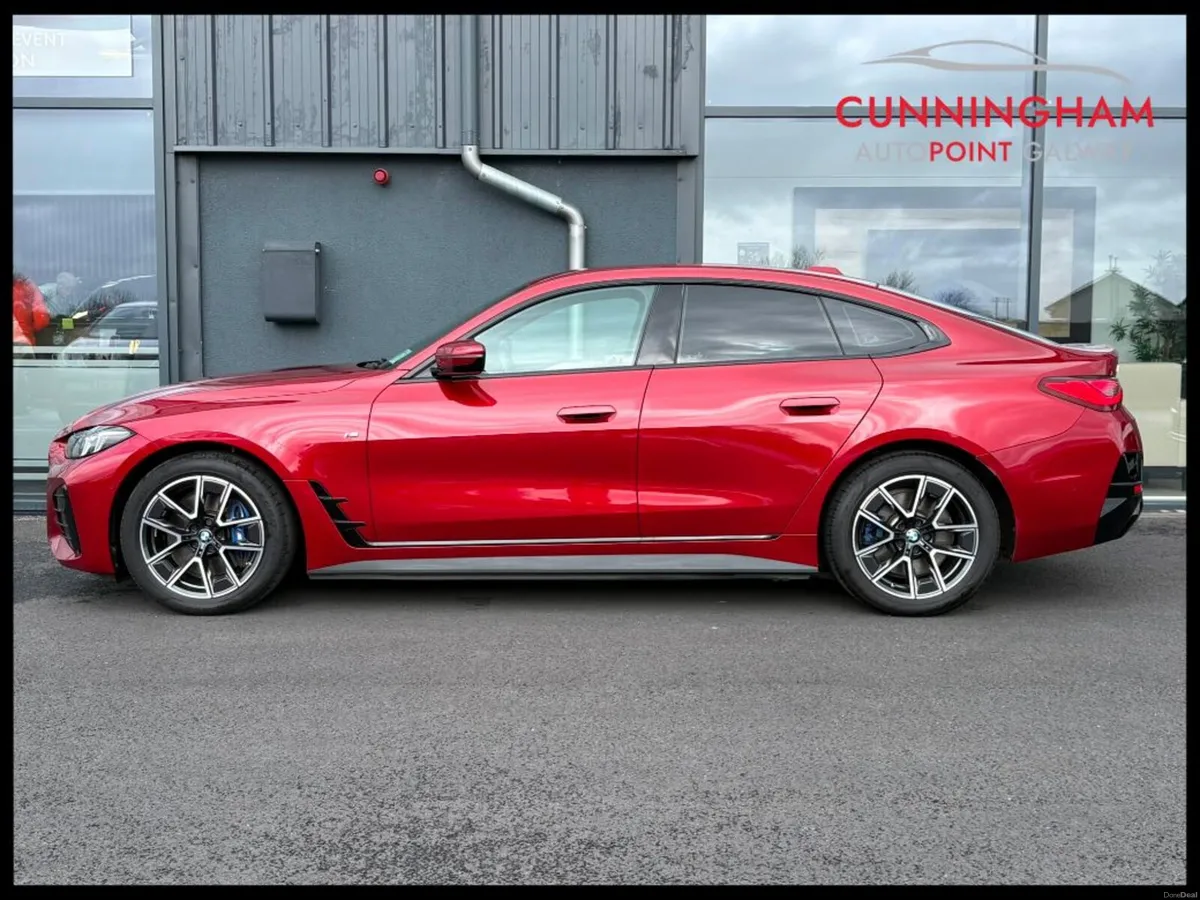 BMW i4 eDrive35 M Sport - Image 4