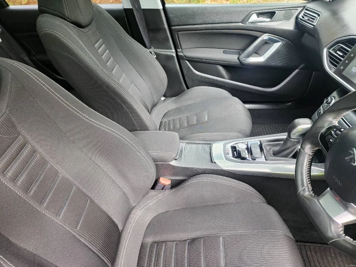 PEUGEOT 308 AUTO PANROOF 1.2L FRESH - Image 3