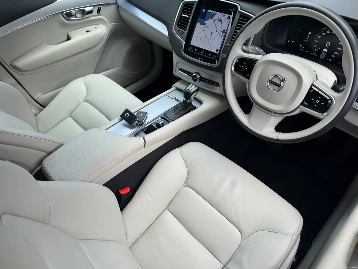 Volvo XC90 2.0d *7Seat Momentum - Image 4