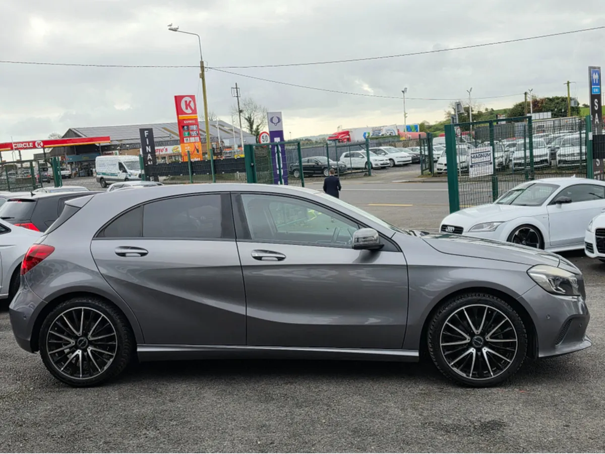 Mercedes-Benz A-Class A180 AMG INTERIOR HALF LEATH - Image 4