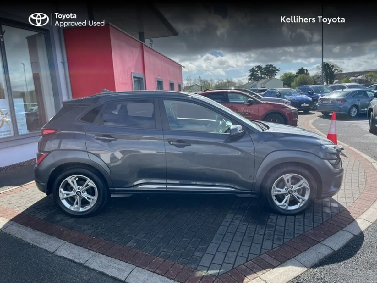Hyundai KONA KAUAI EXECUTIVE 5DR PETROL - Image 3