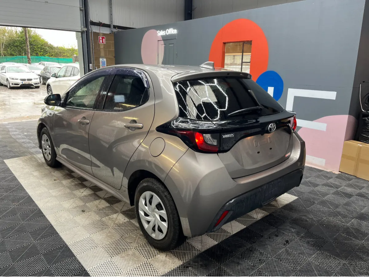 Toyota Yaris 2021 TOYOTA YARIS X 1.0 AUTOMATIC / R - Image 3