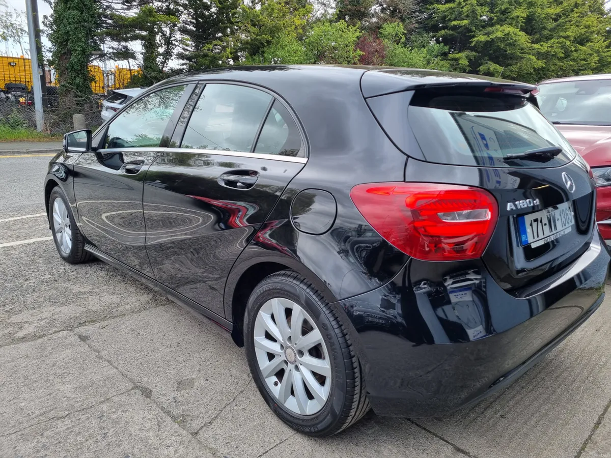 2017 MERCEDES-BENZ A CLASS STYLE A180d 1.5 CDI - Image 4