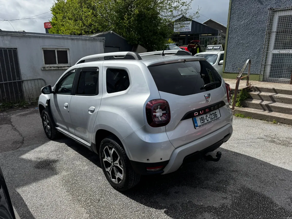 Dacia Duster very high spec new shape - Image 2