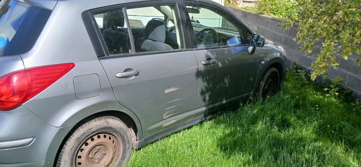 08 Nissan Tida - Image 3